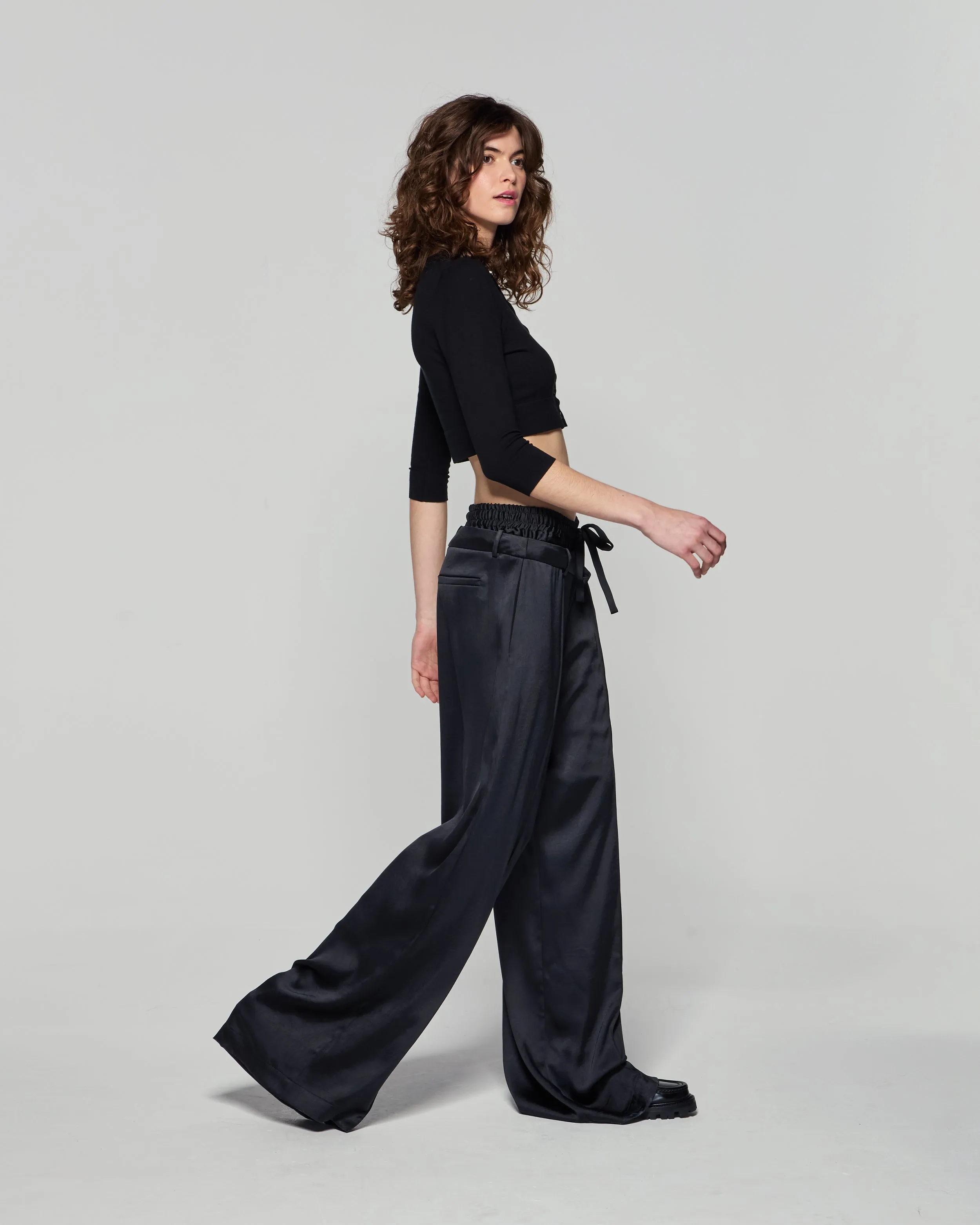 Double Waistband Relaxed Jogger - Black