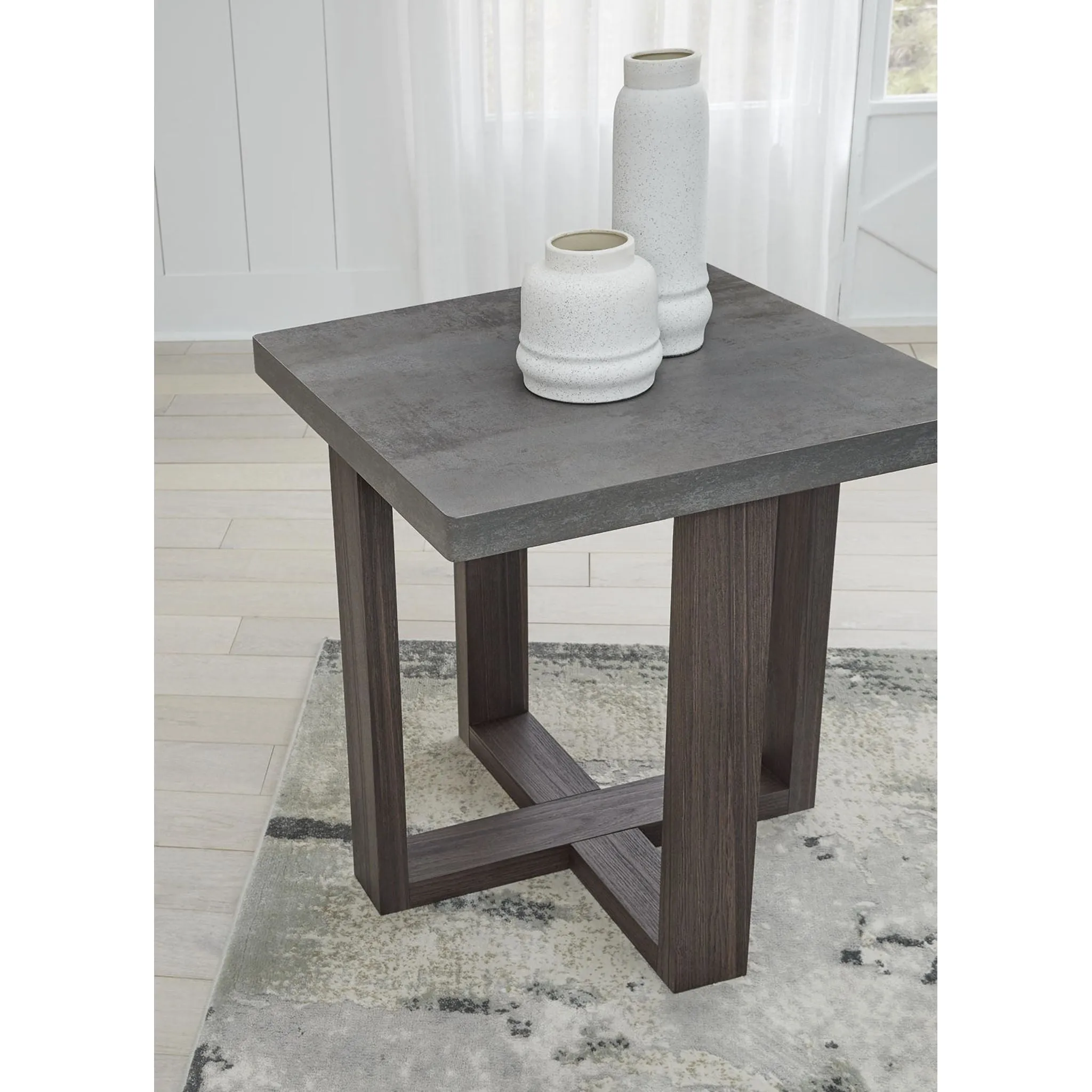 Dynnford Occasional Table Set (set of 3)